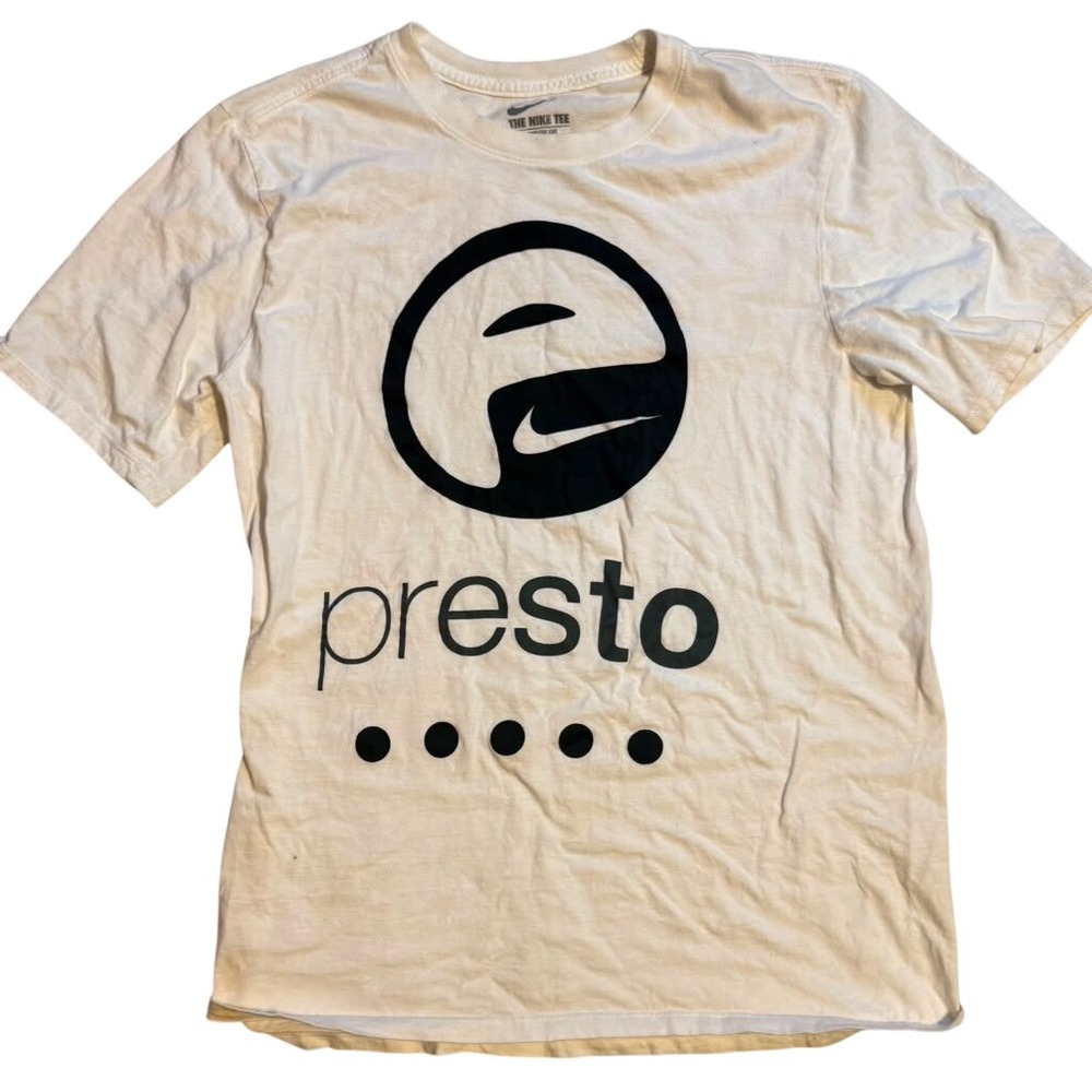 Nike Presto Graphic T-Shirt Mens Medium White Short Sleeve Athletic Cut Tee